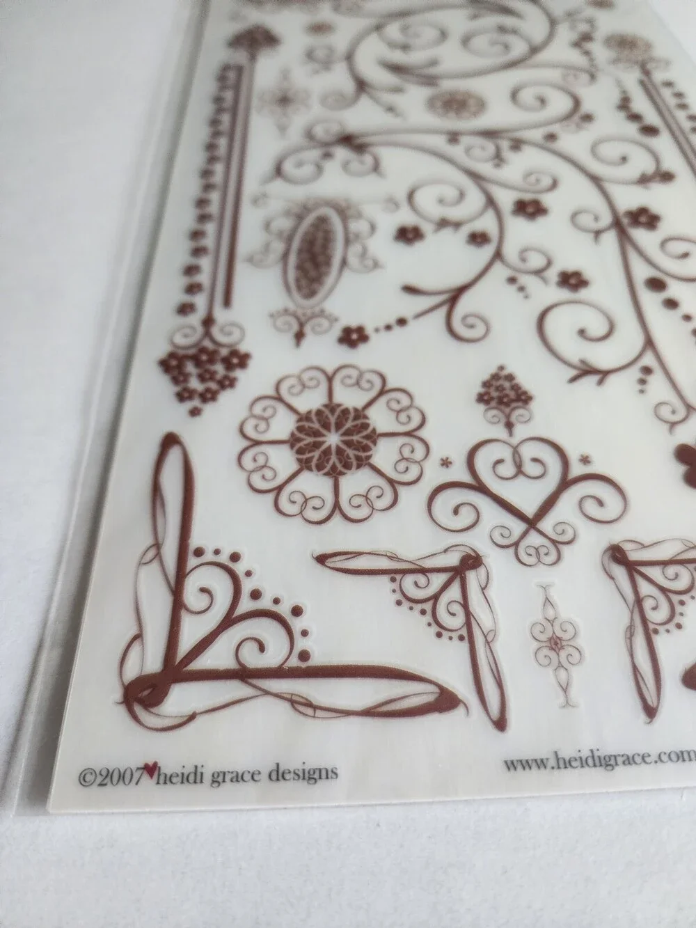Heidi Grace Rub-On Transfers - Floral Maroon Scrolls Flowers - RETIRED NEW 27